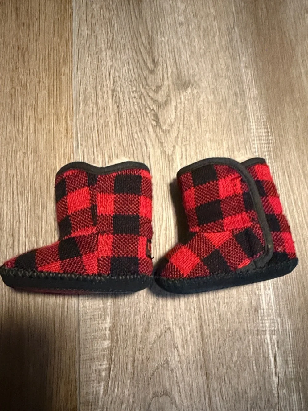 UGG soft plaid